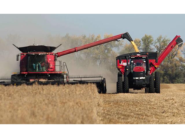 Case IH prepares to release FieldOps App, offering real-time agronomic data, machine insights, in-cab monitoring and the ability to communicate with machine operators. (Photo courtesy of Case IH)