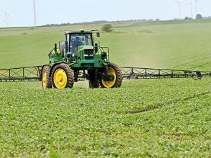Controversial Dicamba Herbicides Receive 2-Year Registration