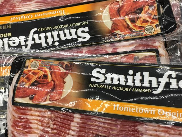 Smithfield Foods announced a move to shift ownership of 150,000 sows back to Murphy Family Ventures in North Carolina. The move comes as Smithfield looks to cut its ownership of hogs in the U.S. while also being spun off to sell shares on the New York Stock Exchange. (DTN file photo)