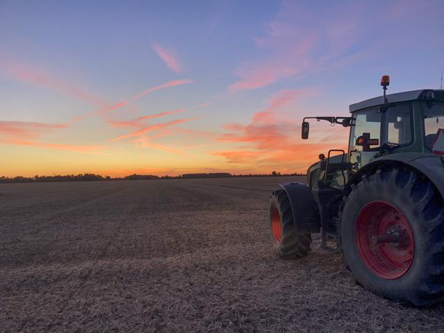It's that time of year again as farmers hope for a good fall harvest. It's been uneven in Ontario. However, there is a long way to go. (DTN photo by Philip Shaw)