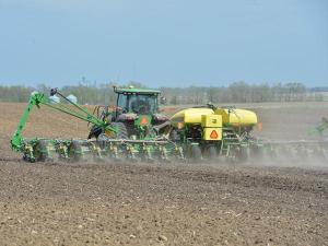 Economists Urge Farmers to Consider Adding ECO and SCO Crop Insurance Policies