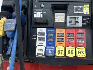 E15 Supporters Weigh Deal as Senate Faces Shrinking Legislative Window